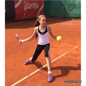 Портрет Дарје Шувирденкове