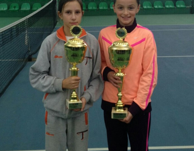 Fatma Idrizović, Andrea Obradović, Dvoransko prvenstvo Srbije u tenisu do 12 godina, Teniski klub Trim Beograd