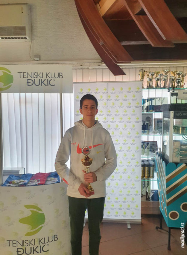 Марко Николић