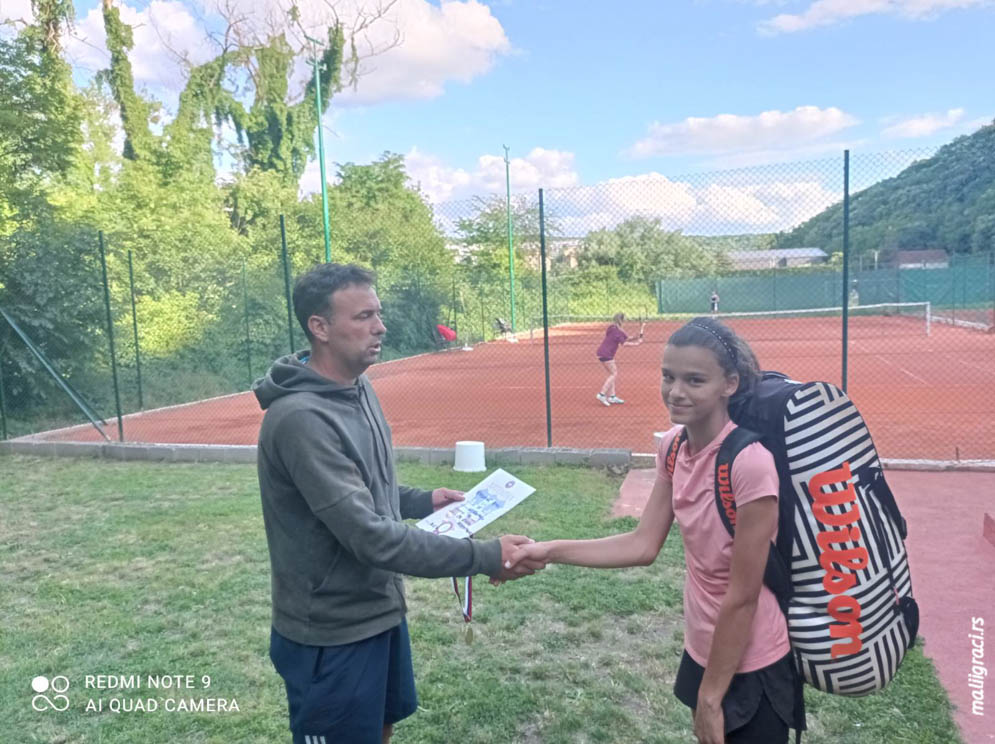 Iris Kresović, Veljko Barjaktarović, Otvoreno prvenstvo Beograda za devojčice do 14 godina, Švajcarac, Teniski klub Stari Košutnjak Beograd