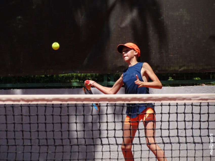 Лена Каталинић