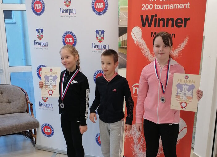 Zana Perić, Nina Tepić, Hana Stanković, SERBIAN GRAND PRIX za devojčice do 12 godina, Teniski klub Winner Beograd, Švajcarac