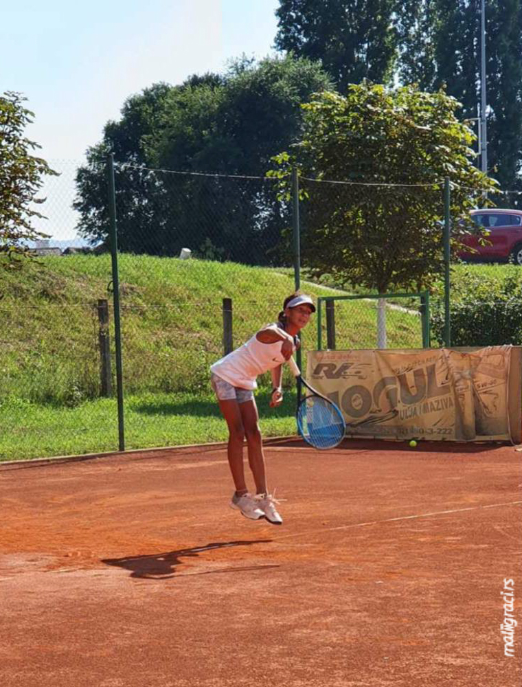 Mala teniserka Mina Maličević, Teniski klub Sportland Novi Sad