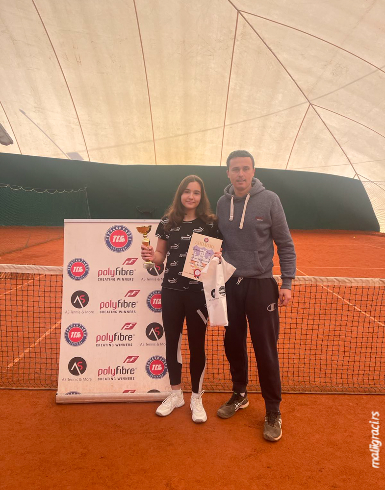 Petra Dobrodolac, Aleksandar Trifunović Trifke, SERBIAN GRAND PRIX za devojčice do 14 godina, Teniski klub Forhend Beograd, Švajcarac